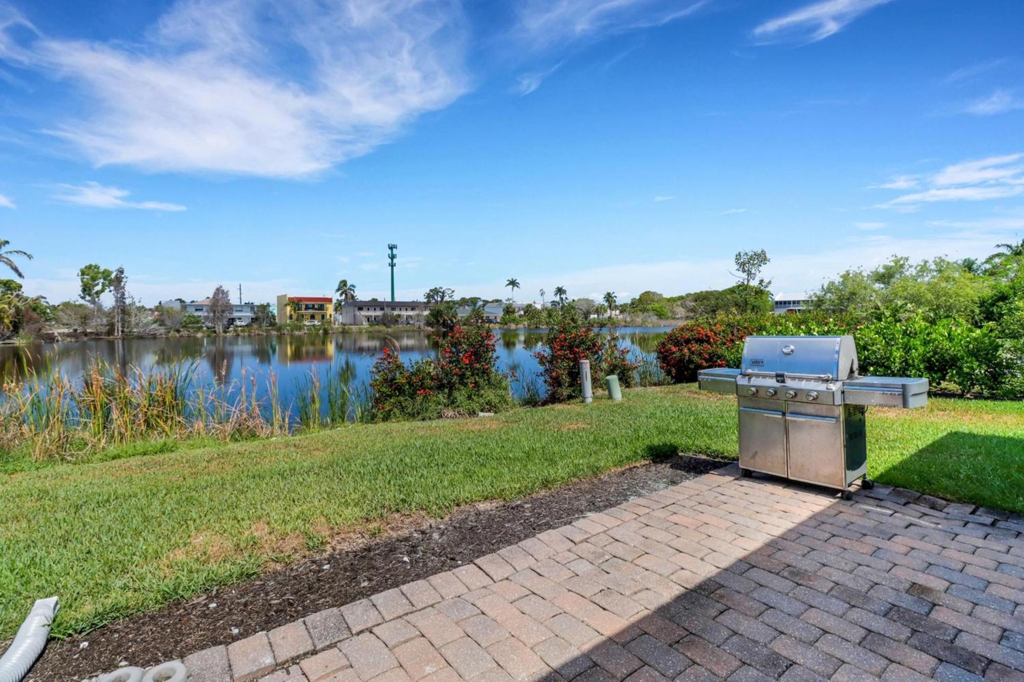 Inviting Lakeview L Pool L Close To Beaches Holiday home *